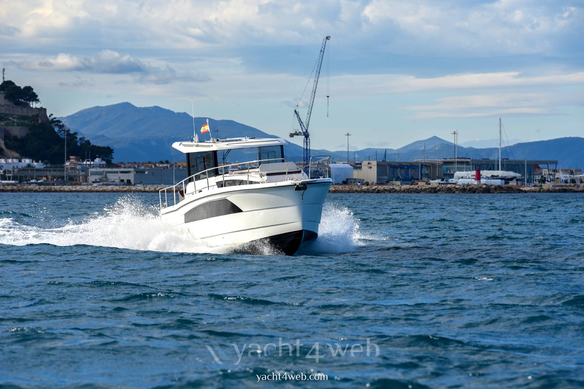 Nautic 990 neon Barca a motore usata in vendita