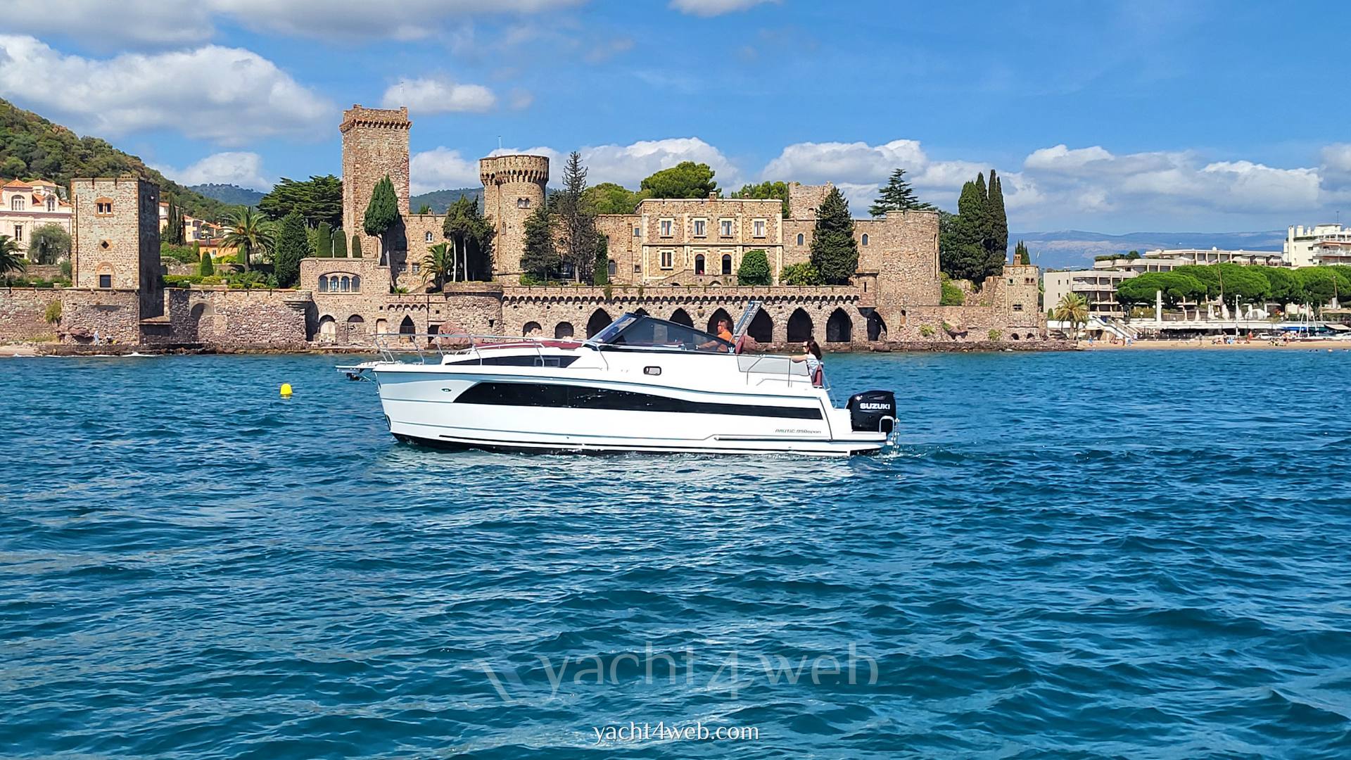 Nautic 990 open Flybridge usato