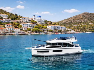 Delphia yachts 11 flylounge