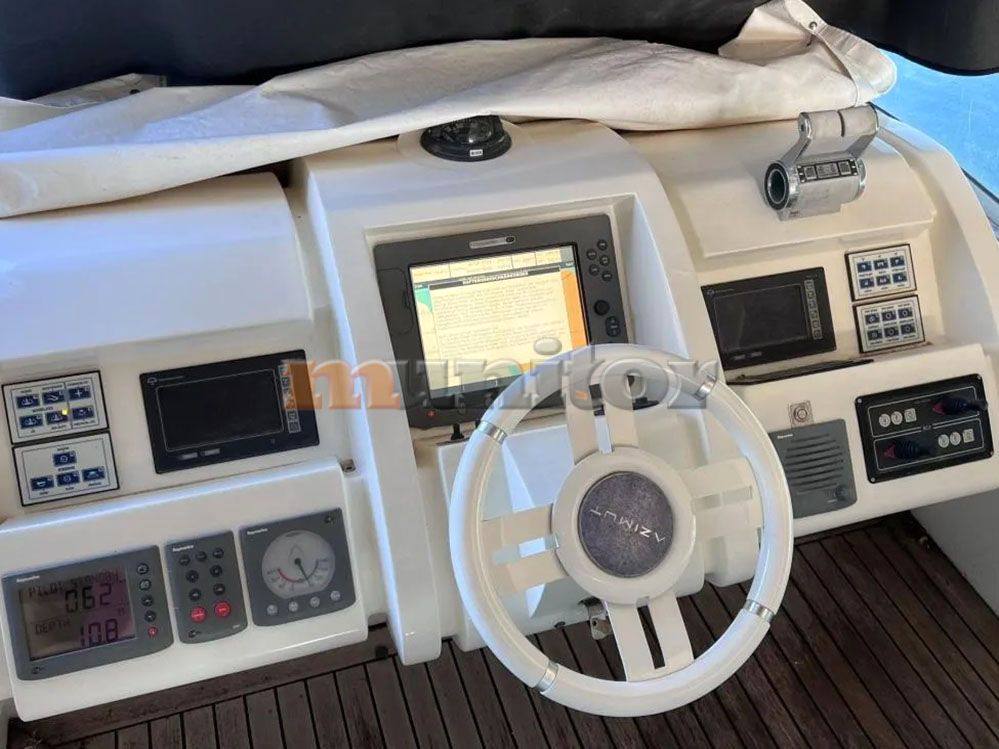 Azimut 75 fly