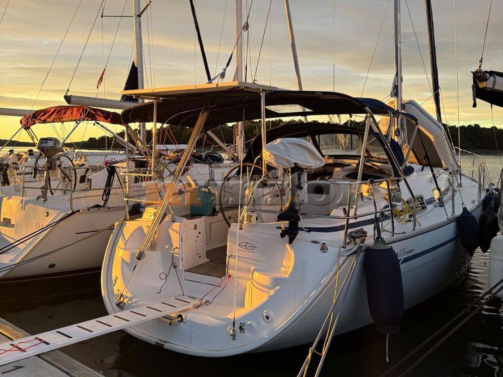 Bavaria 37 cruiser