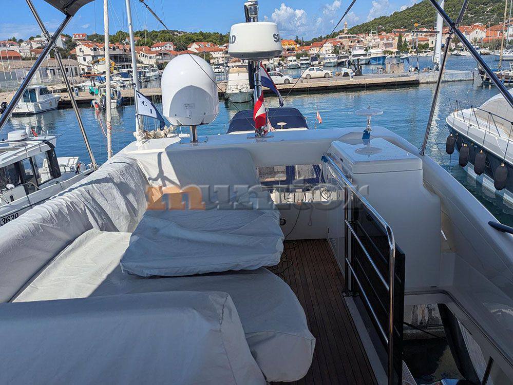 Bavaria Virtess 420 fly