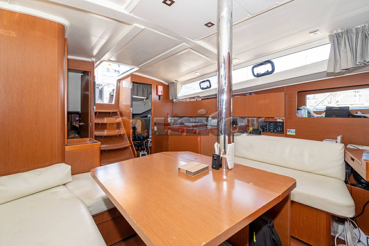 Beneteau Oceanis 41.1