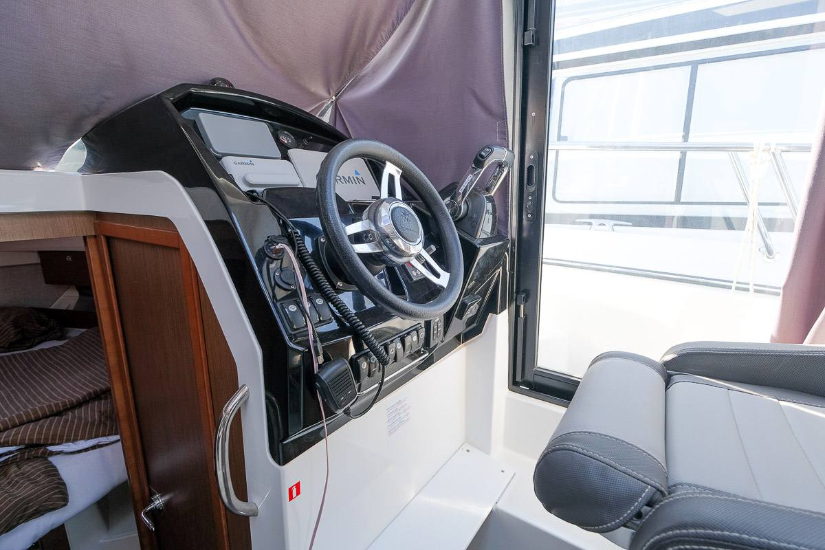 Jeanneau Merry fisher 895