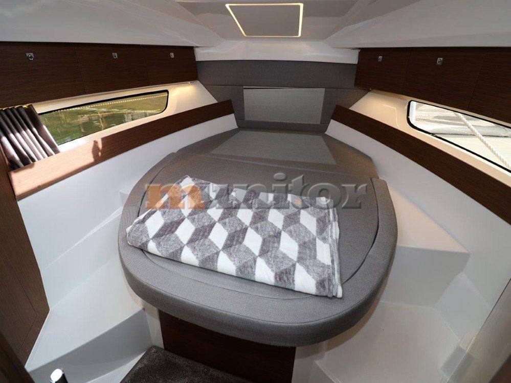 Jeanneau Merry fisher 895