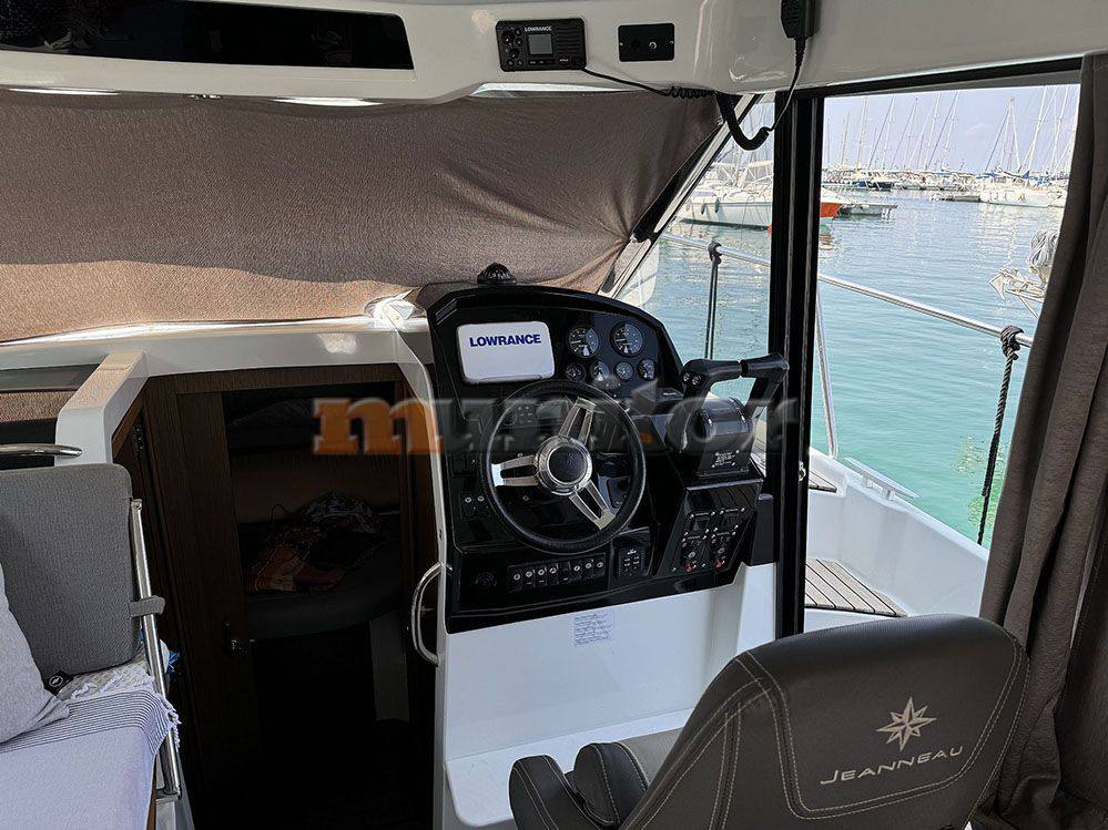 Jeanneau Merry fisher 895