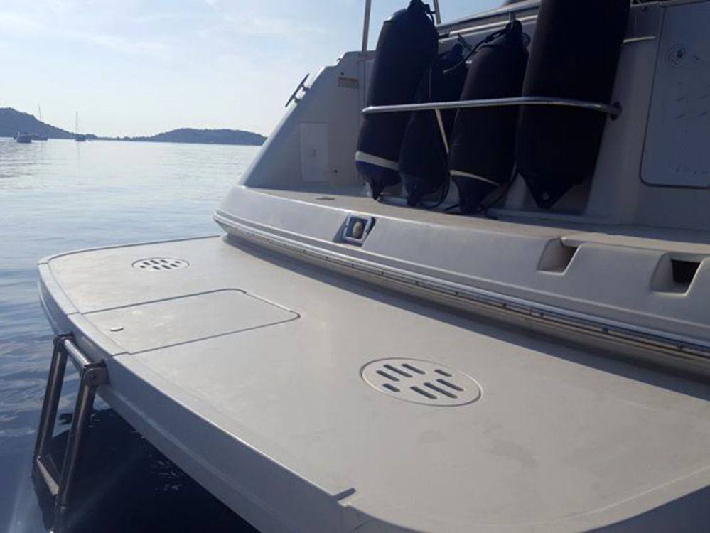 Monterey 322 cr Flybridge