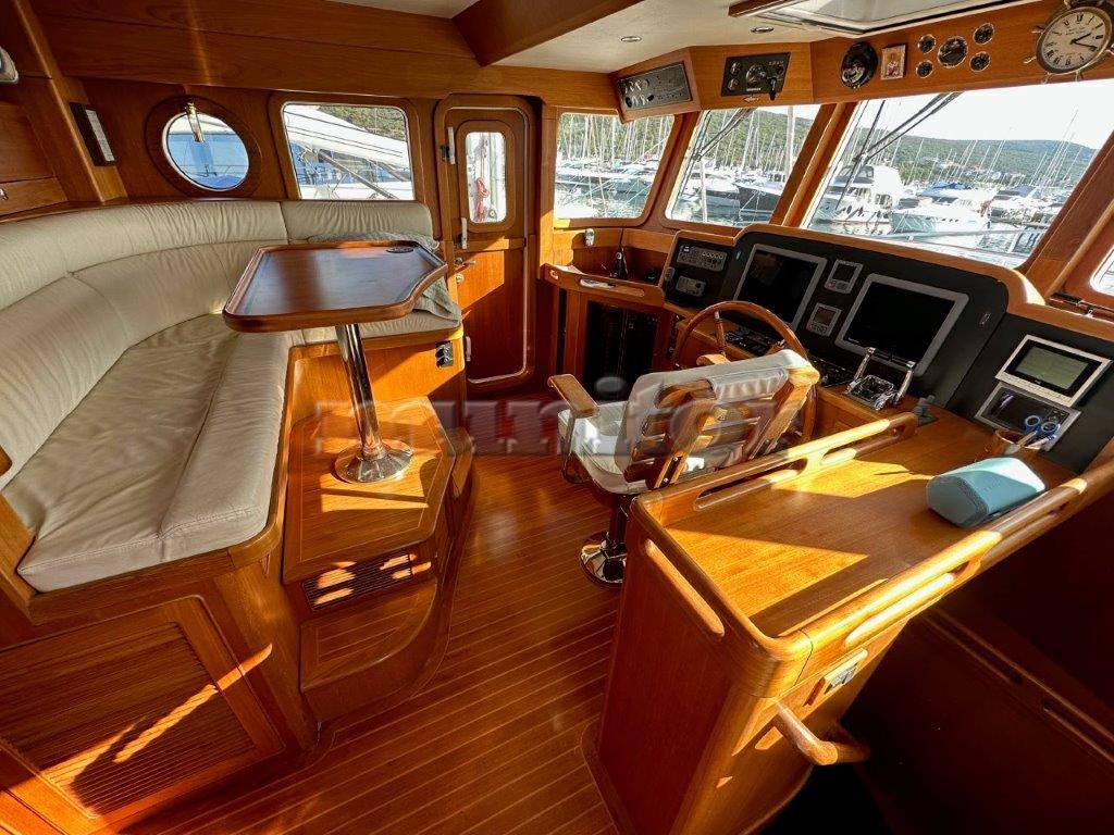 Selene Trawler 53 Моторная лодка используется для продажи