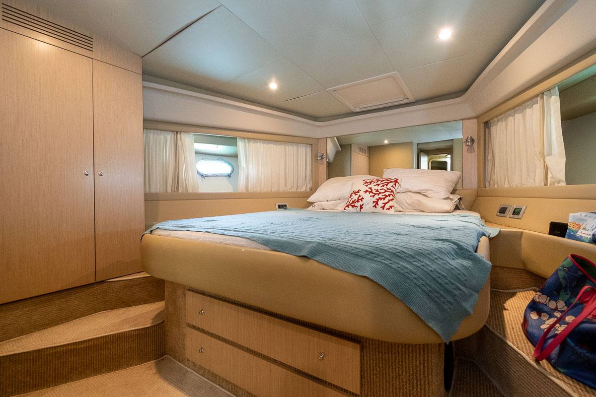 Ferretti FERRETTI 500 Elite Моторная лодка