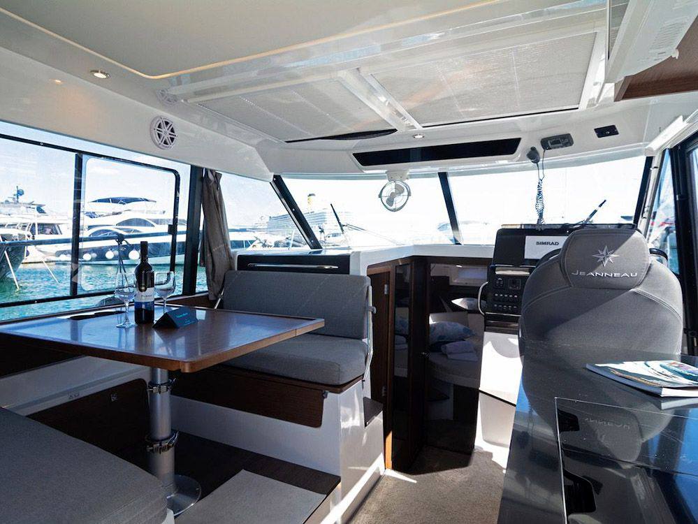 Jeanneau Merry fisher 1095 barca a motore