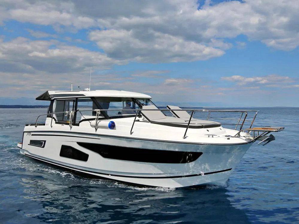 Jeanneau Merry fisher 1095 barca a motore