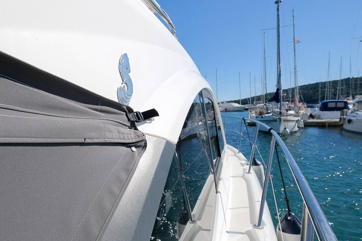 Beneteau BENETEAU Gran Turismo 34 Моторная лодка используется для продажи