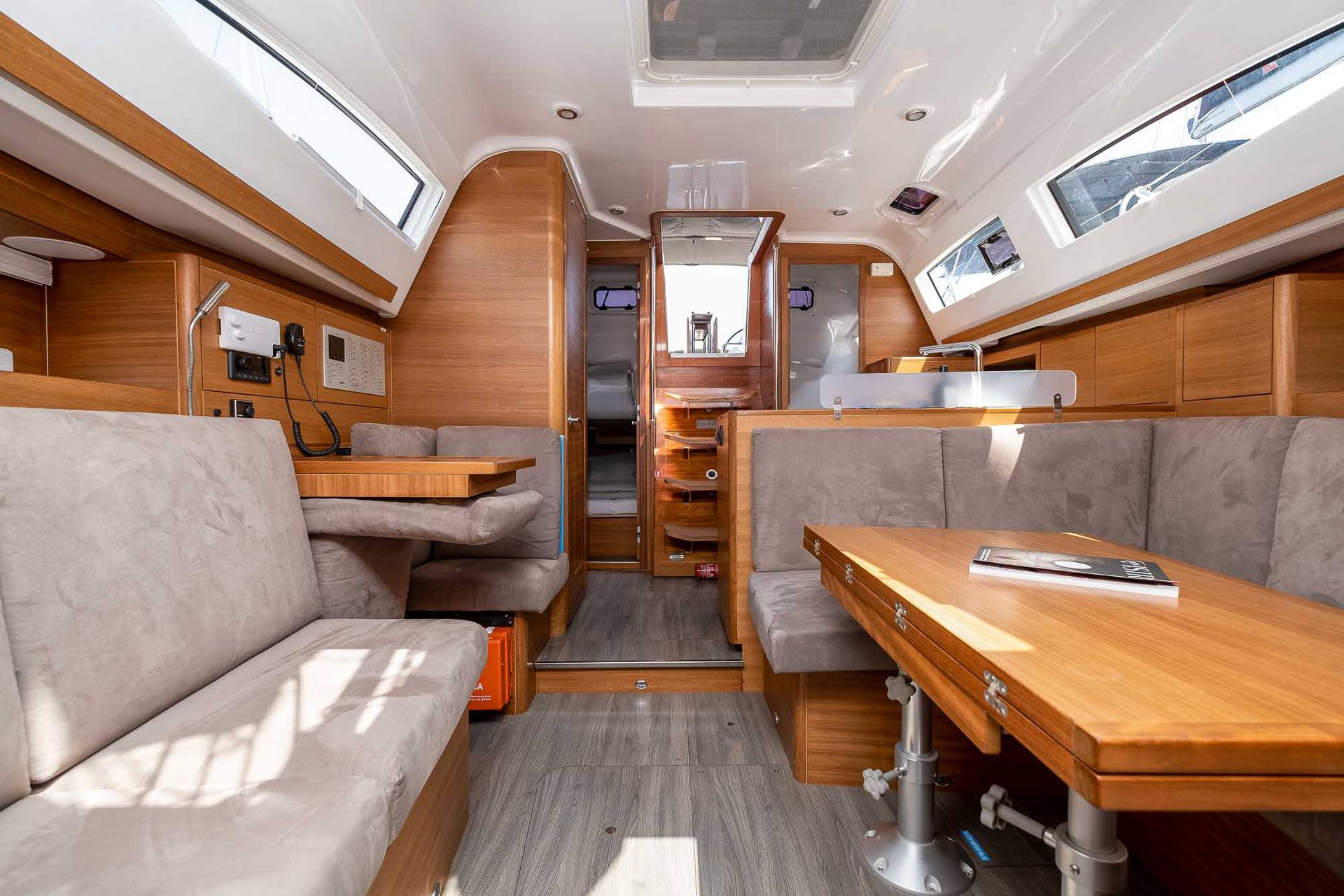 Elan ELAN Impression 40.1 Парусная лодка используется для продажи