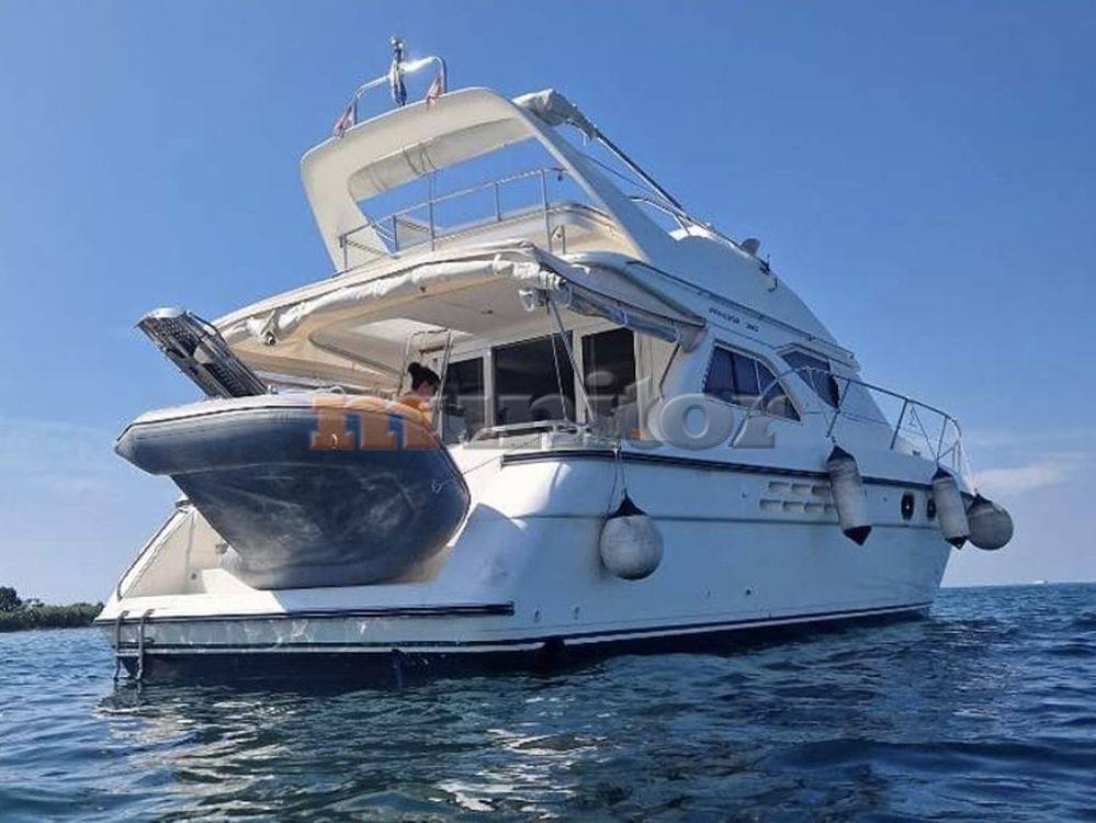 Princess 360 fly Barca a motore usata in vendita