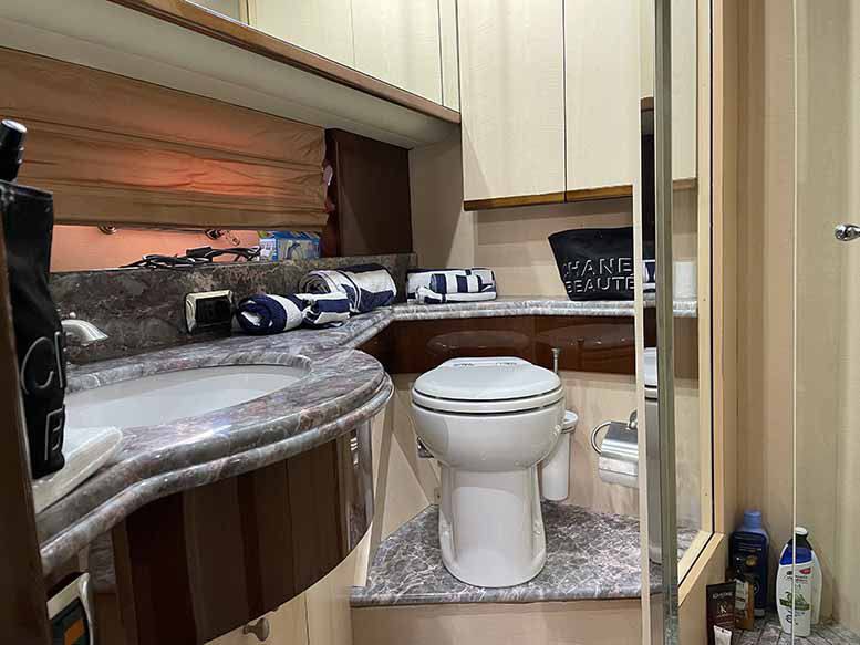 Cayman CAYMAN 62 Cyber يستخدم