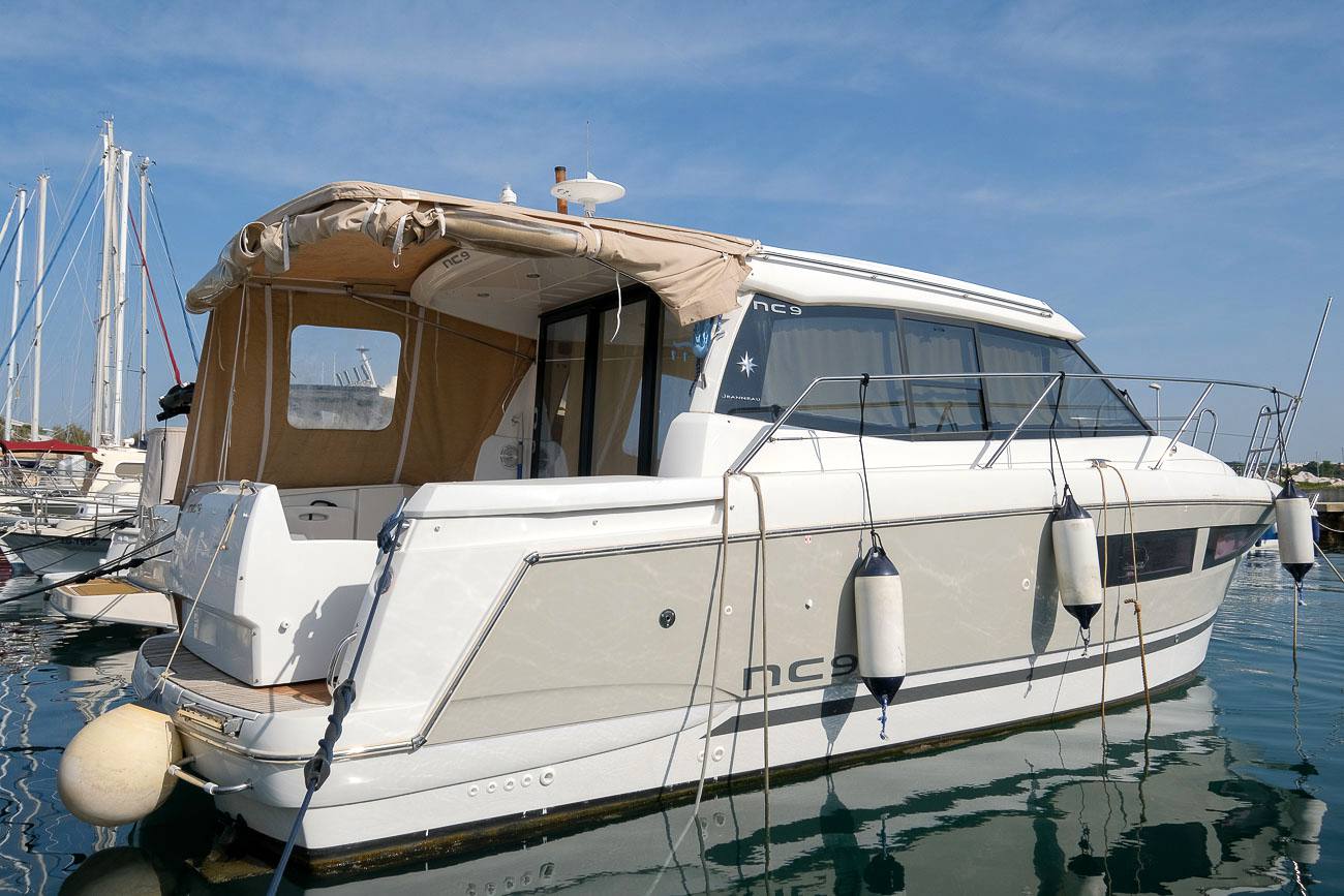 Jeanneau Nc 9 Barca a motore usata in vendita