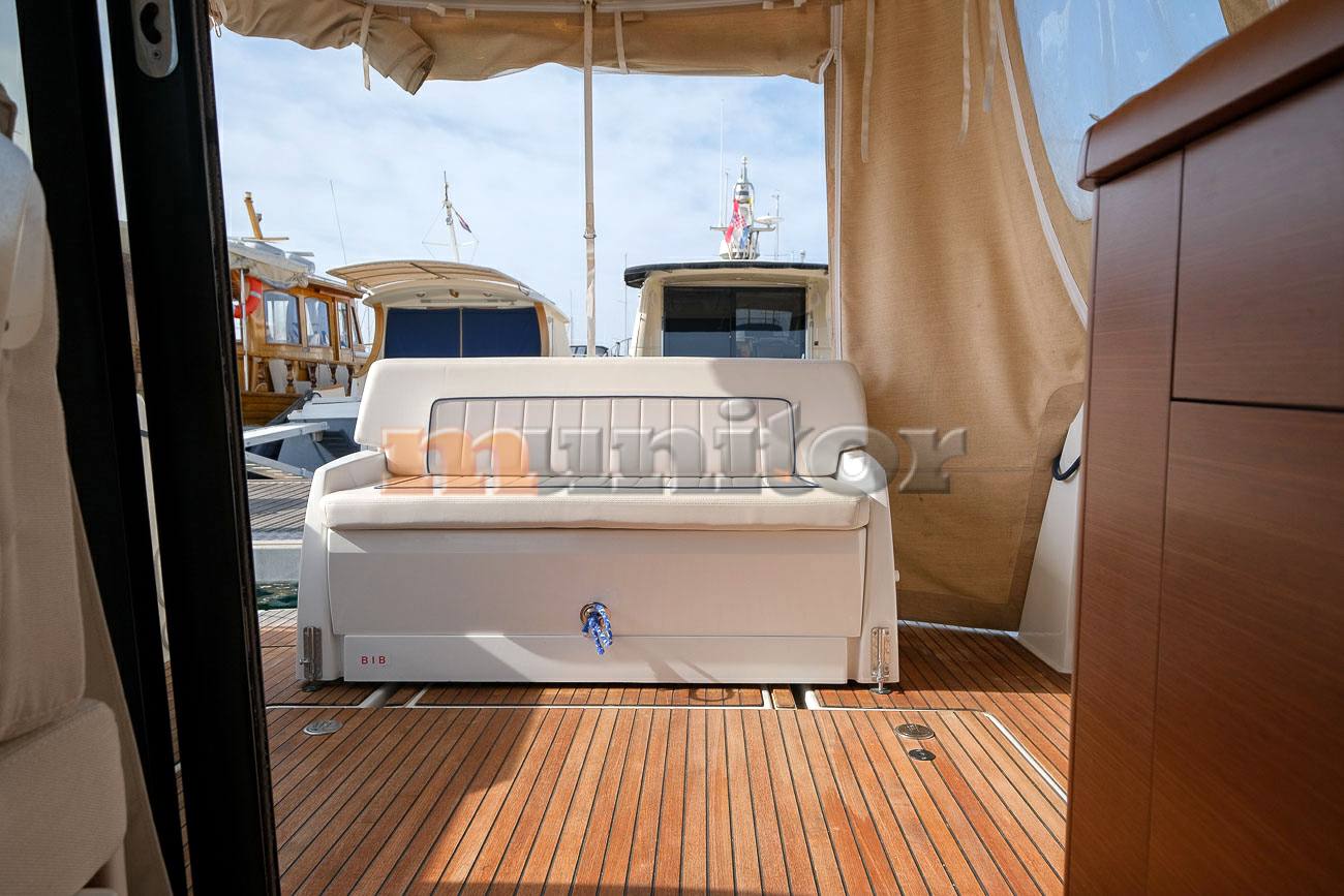 Jeanneau JEANNEAU NC 9 usato