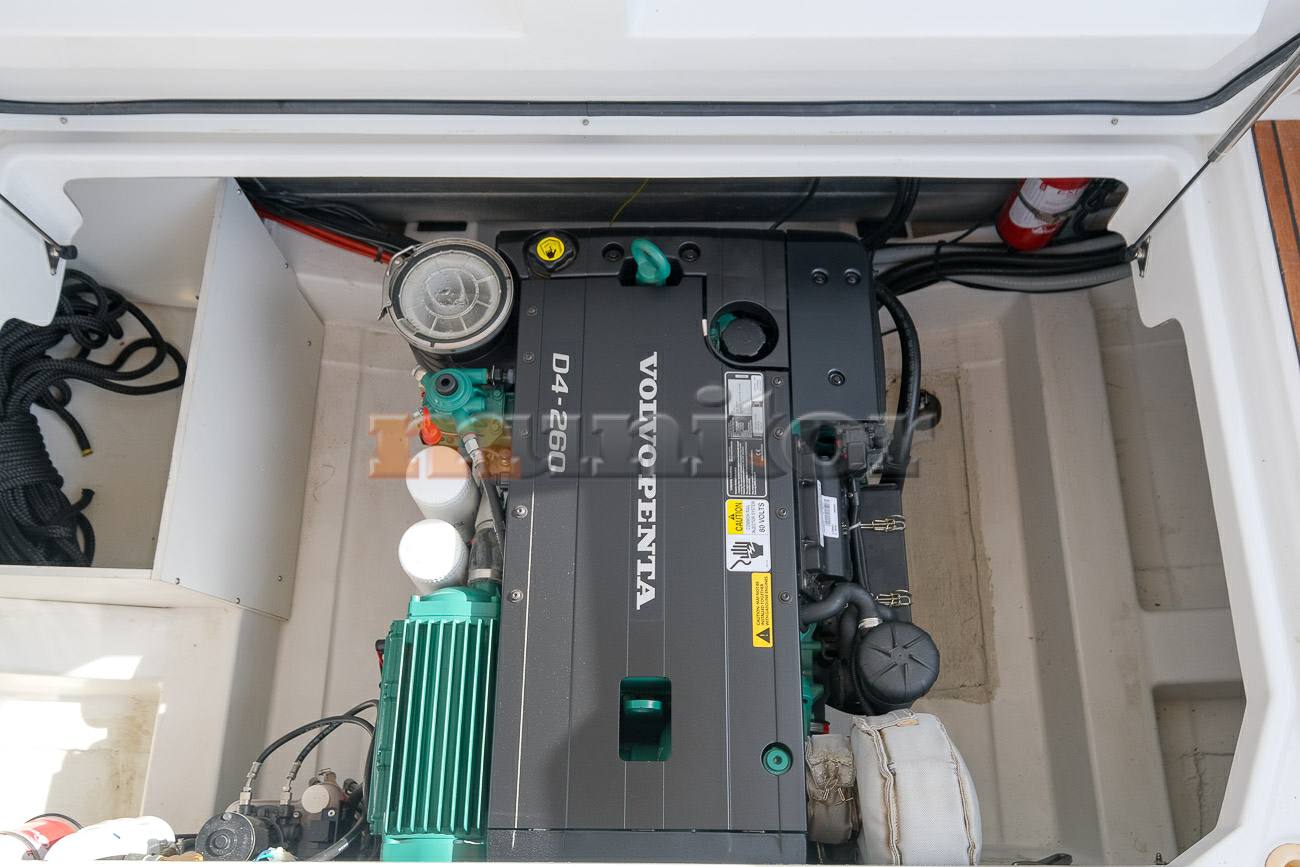 Jeanneau JEANNEAU NC 9 usato