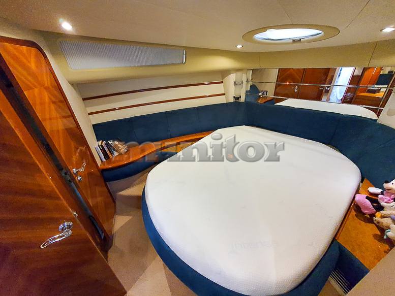 Azimut 46 fly fotografia
