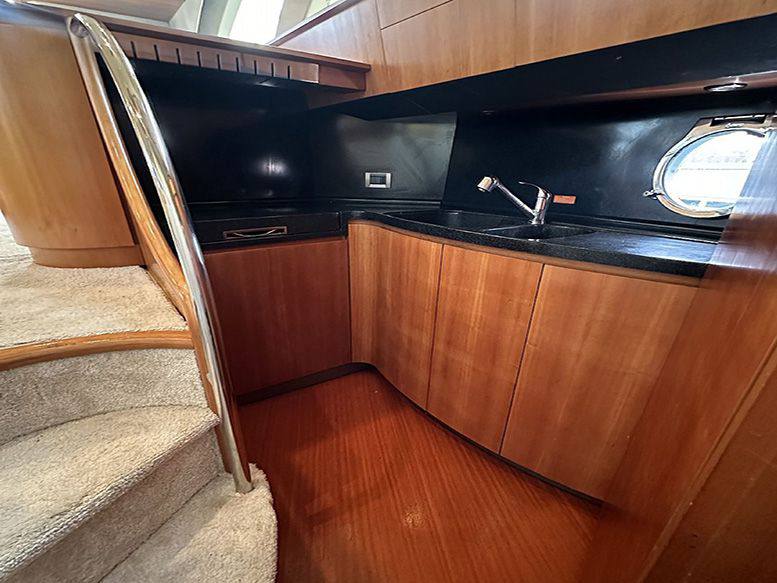 Azimut 50 fly Флайбридж используется