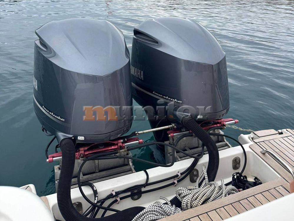 Jeanneau Cap camarat 925 wa barca a motore