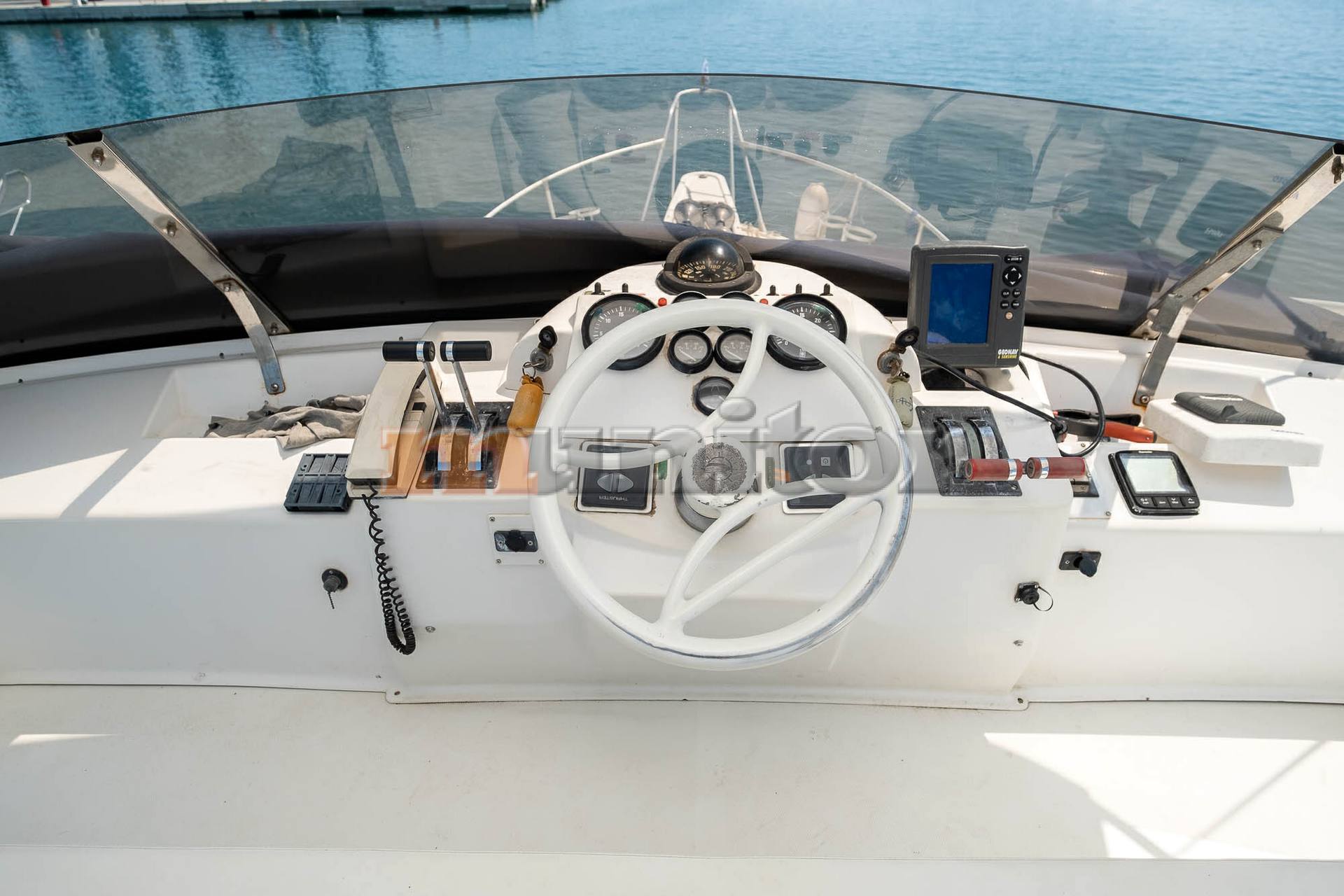 Dellapasqua Dc 13 s Флайбридж используется