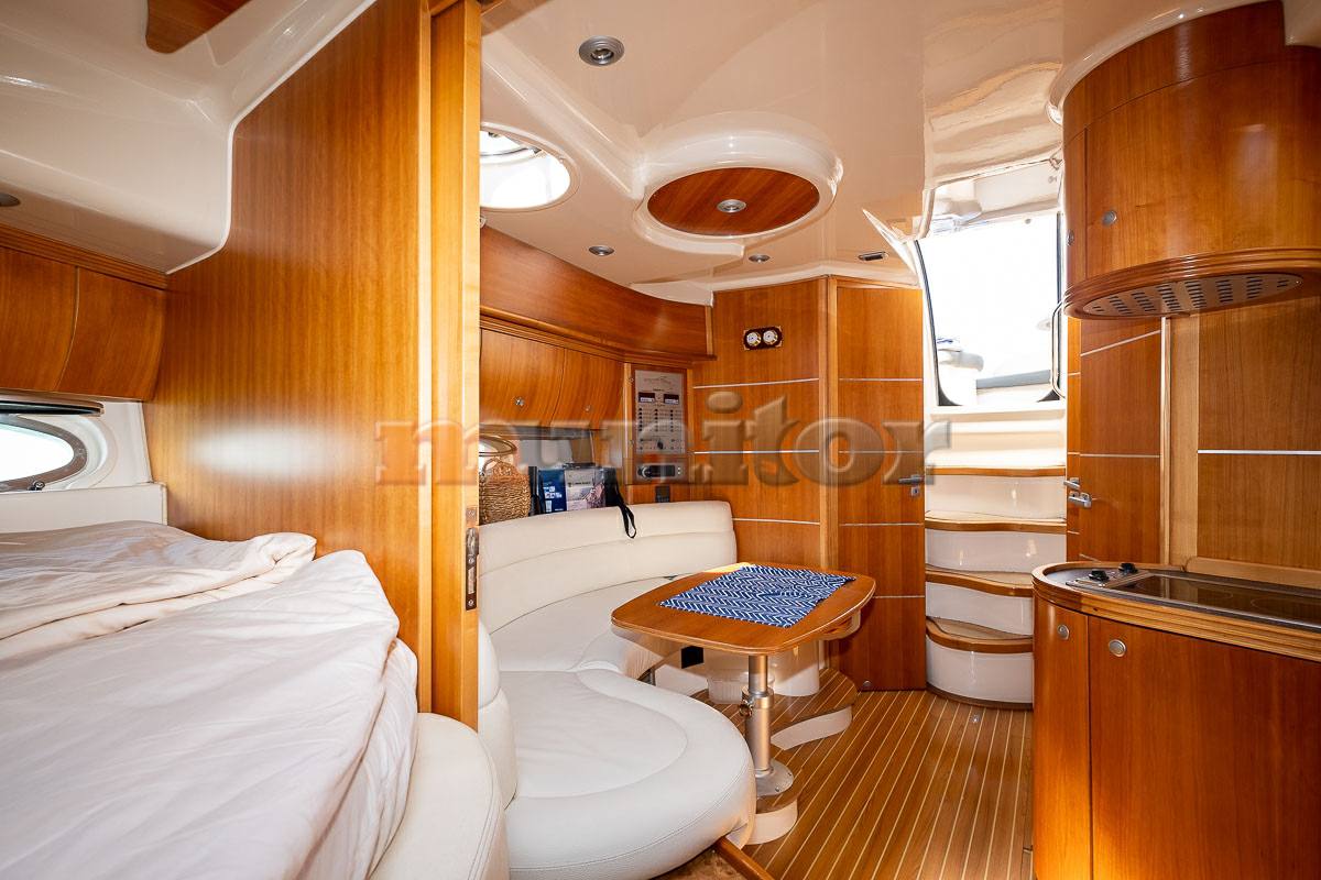 Salpa 39.5 ht Моторная лодка используется для продажи