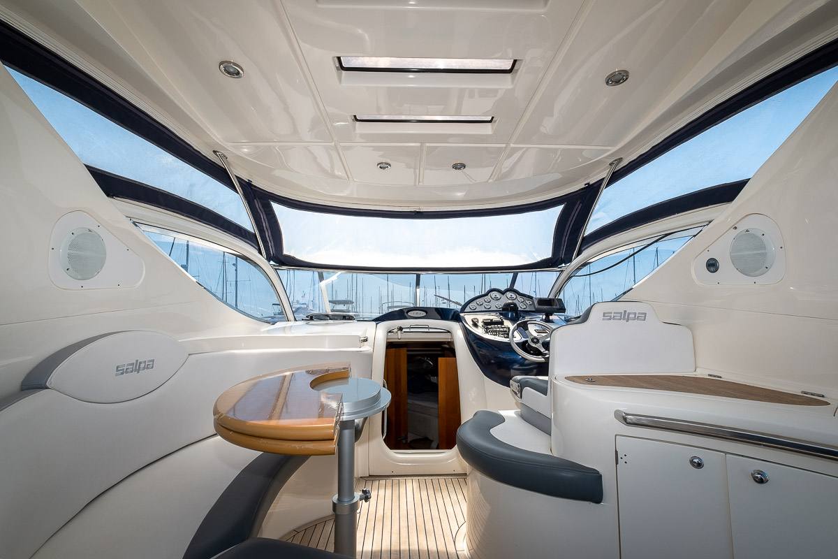 Salpa 39.5 ht Flybridge