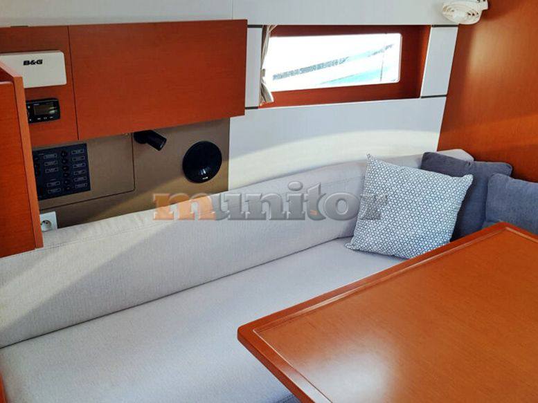 Beneteau Oceanis 38.1 barco à vela