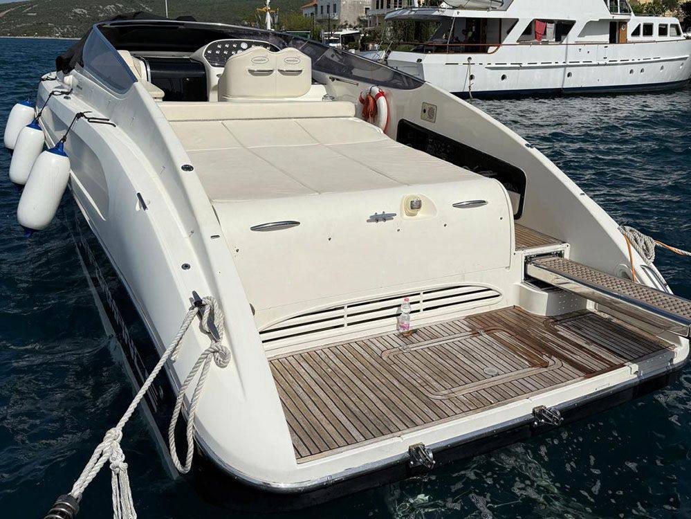 Performance 1407 es Barca a motore usata in vendita