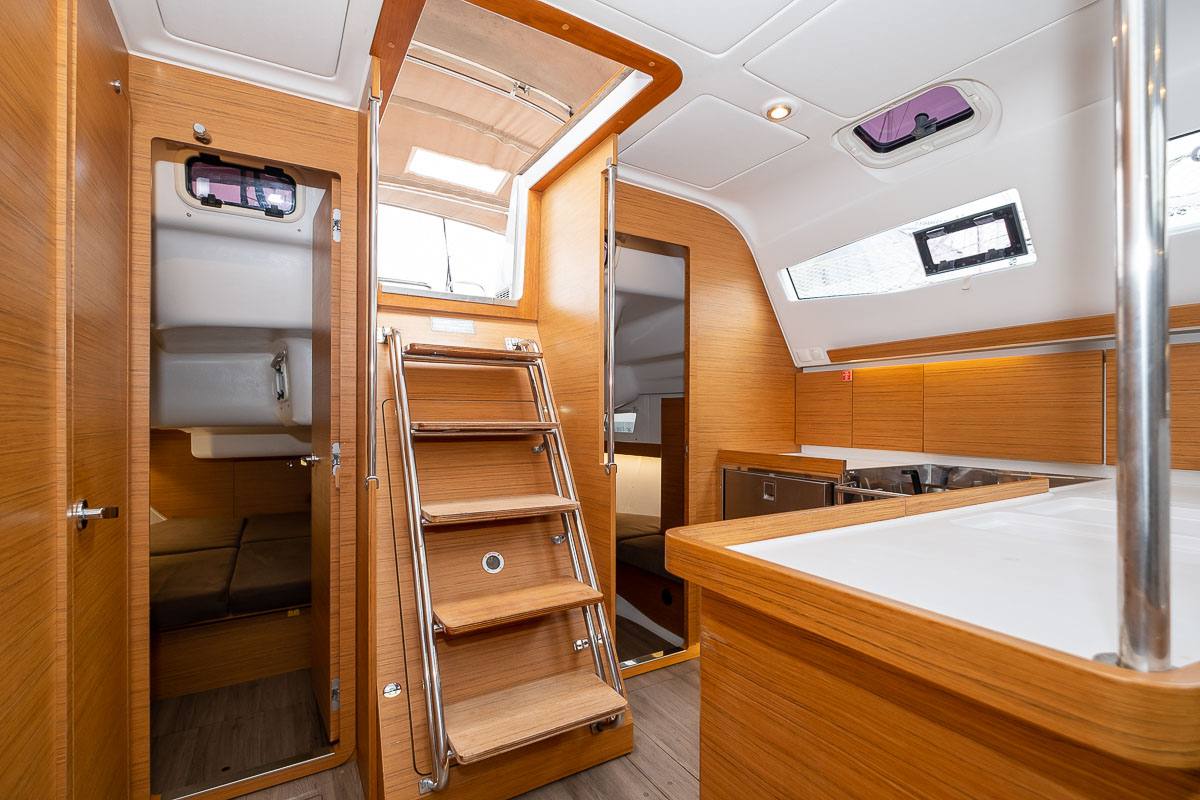 Elan ELAN Impression 45 Парусная лодка используется для продажи