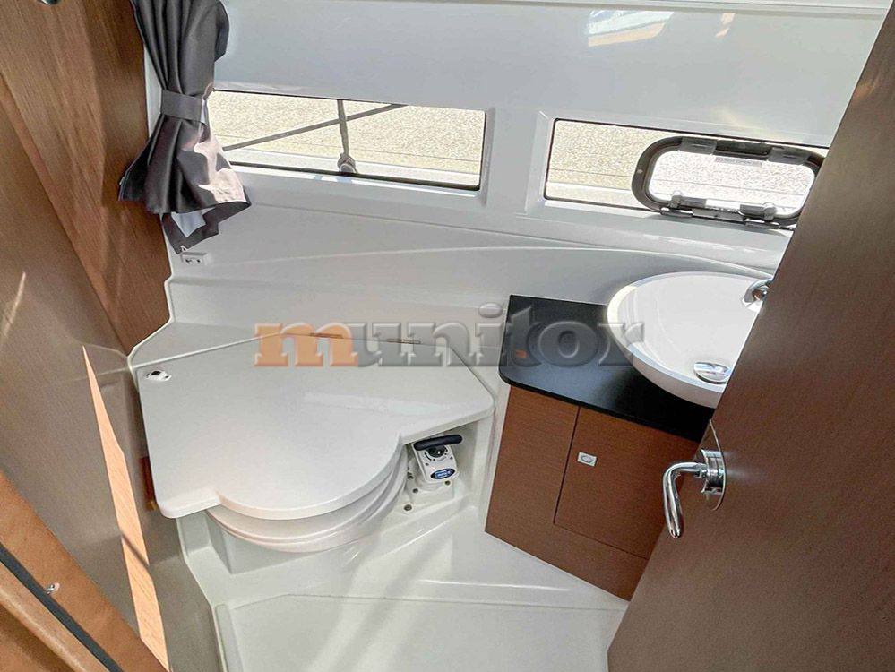 Jeanneau Merry fisher 895 驾驶桥楼