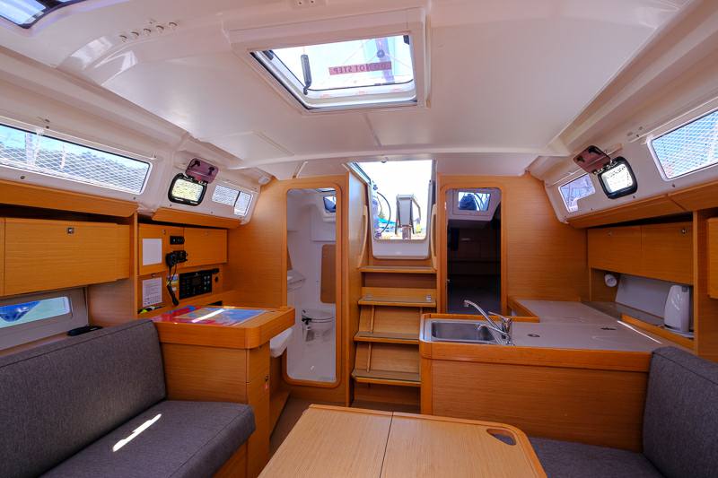 Dufour 360 grand large Flybridge