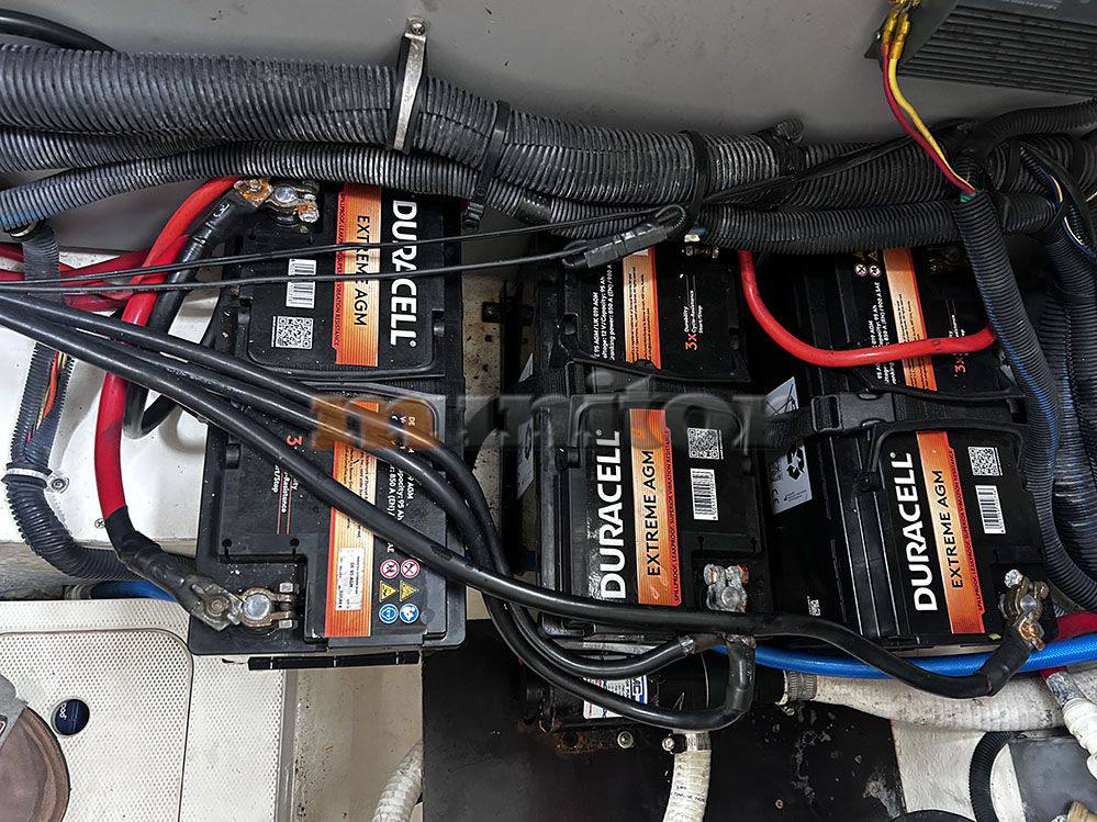 Monterey 315 scr 照片