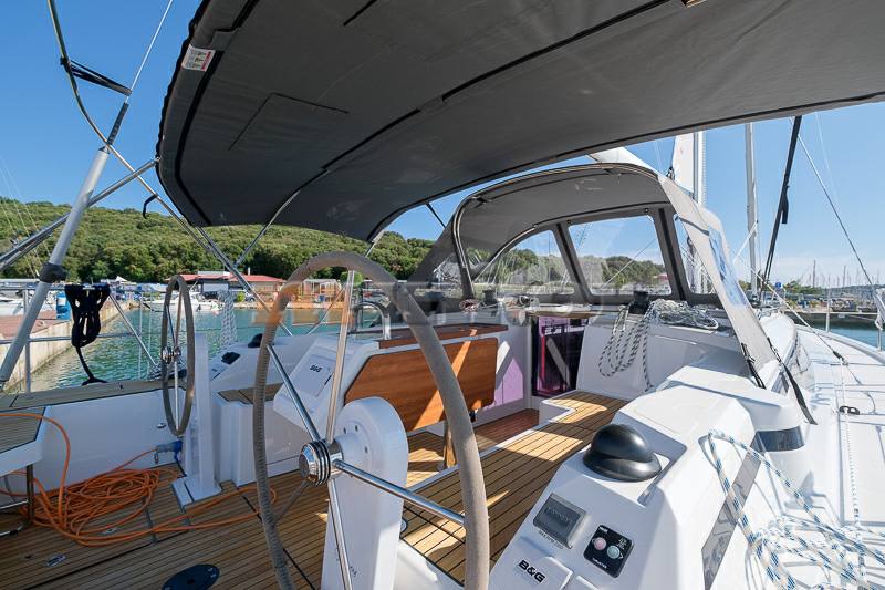 Bavaria C38 Flybridge usado