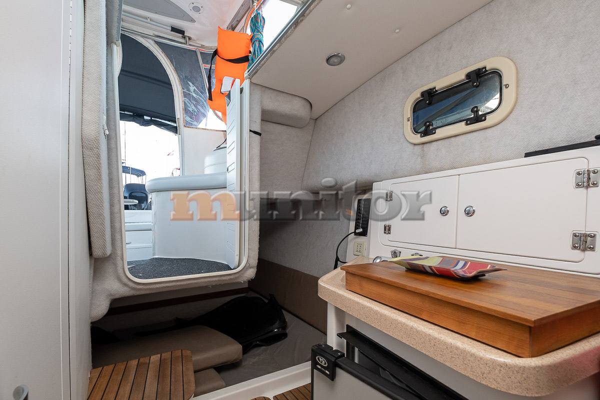 Karnic boats Karnic 2650 bluewater Flybridge