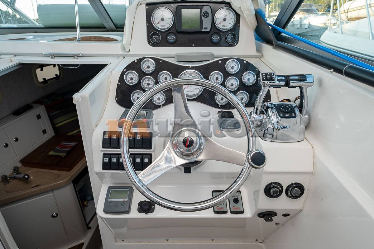 Karnic boats Karnic 2650 bluewater Flybridge