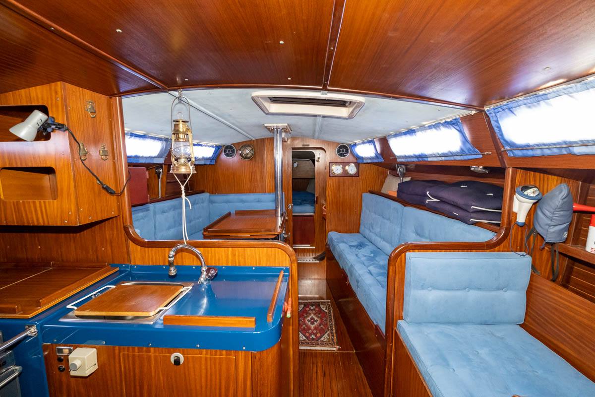 Dufour 4800 Флайбридж используется