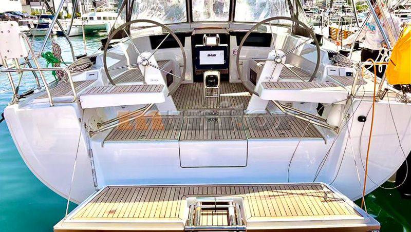 Hanse 418 Barco à vela usado para venda