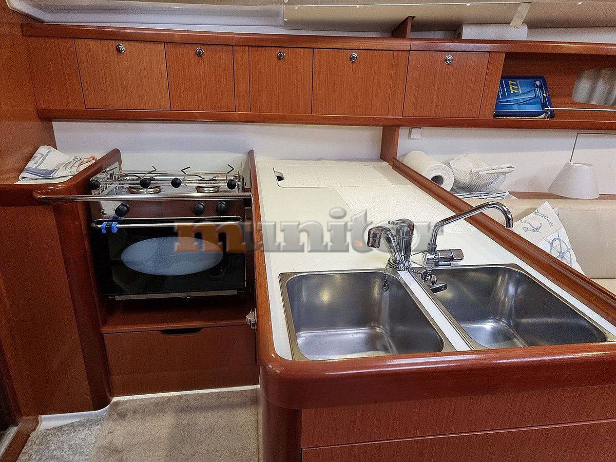 Beneteau Oceanis 37 barco à vela