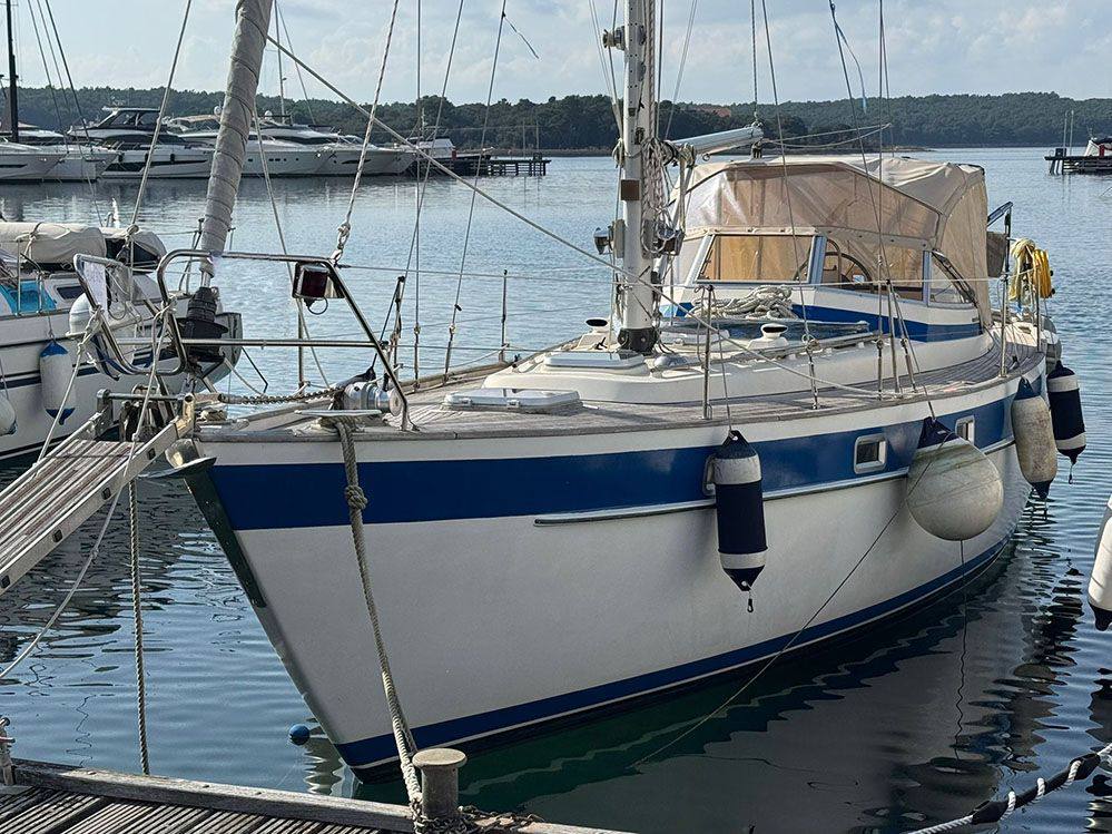 Hallberg rassy 38 