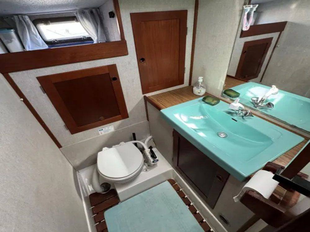 Hallberg rassy 38 usato