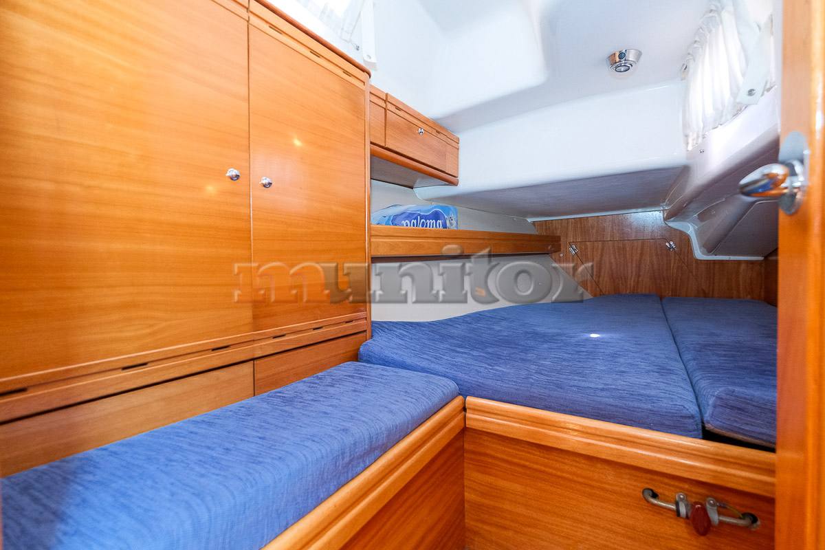 Bavaria 38 cruiser Flybridge