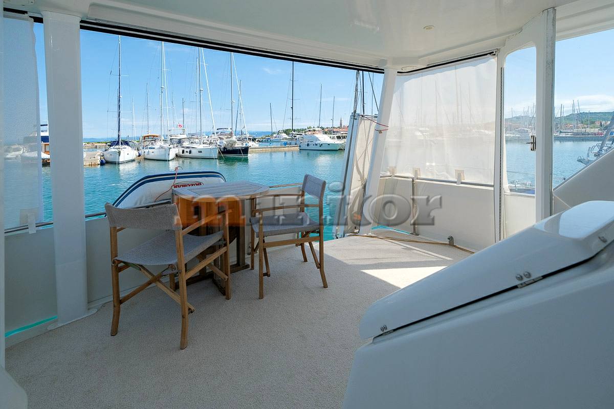 Carver 355 Flybridge