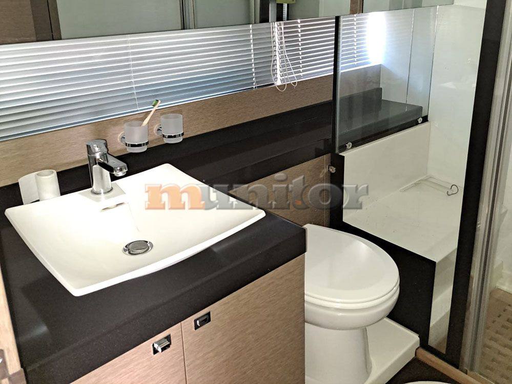 Jeanneau Prestige 550 используется