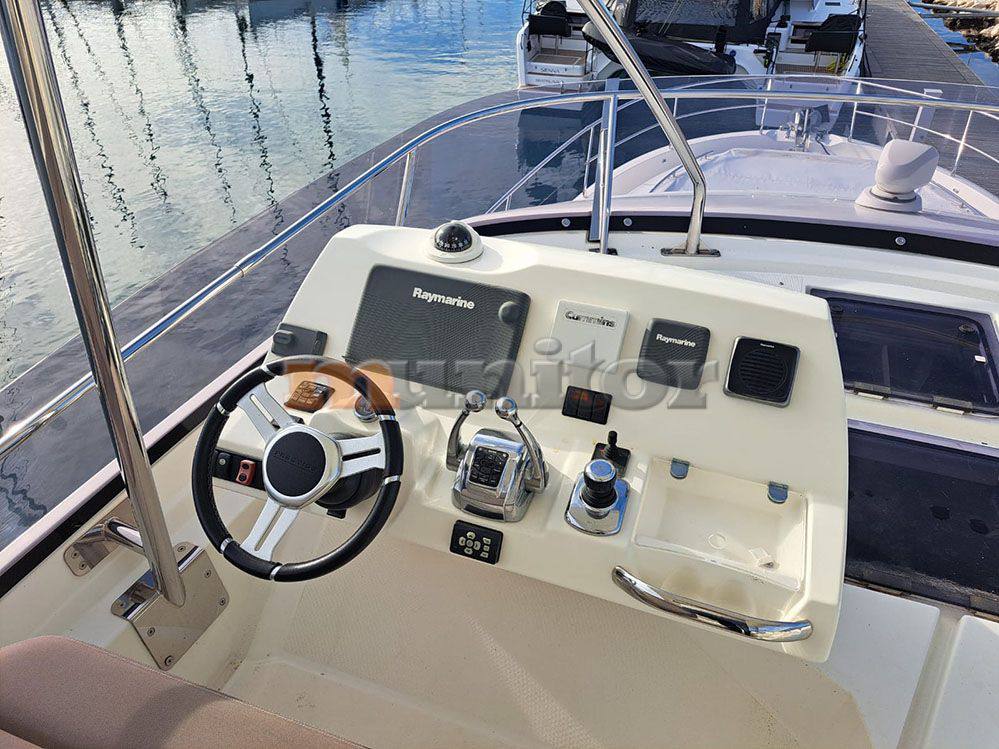 Jeanneau Prestige 550 используется