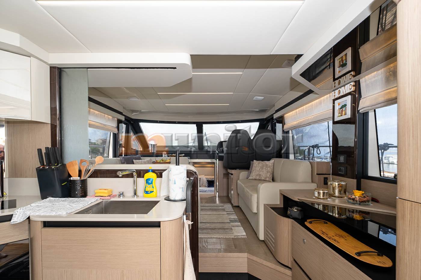 Absolute 50 fly Flybridge used