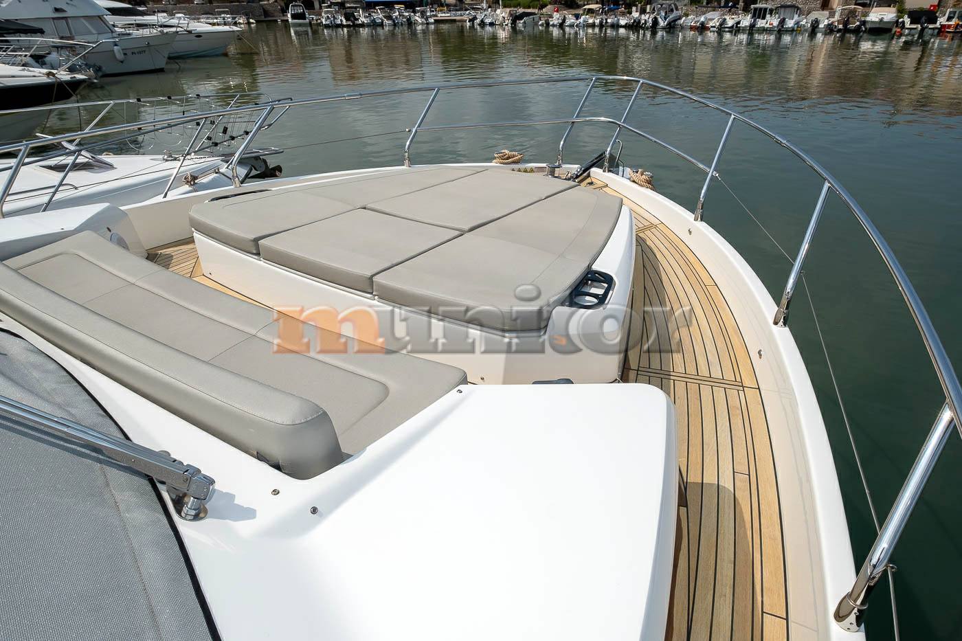 Absolute 50 fly Flybridge