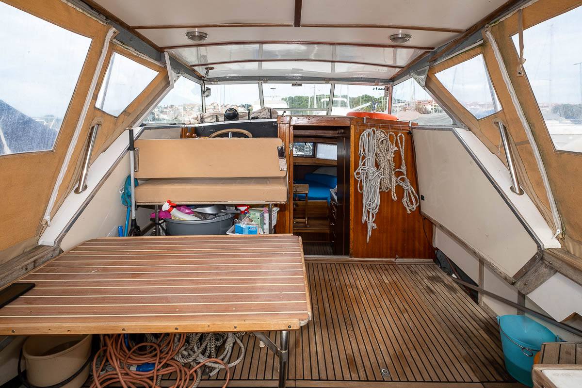 Coronet 33 Flybridge usato