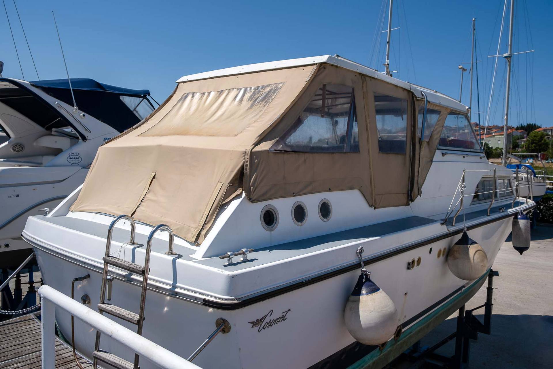 Coronet 33 Flybridge